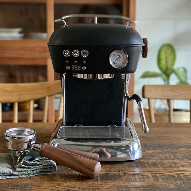 An Asasco Dream Espresso Machine from black owned coffee roaster Darrin's Coffee.