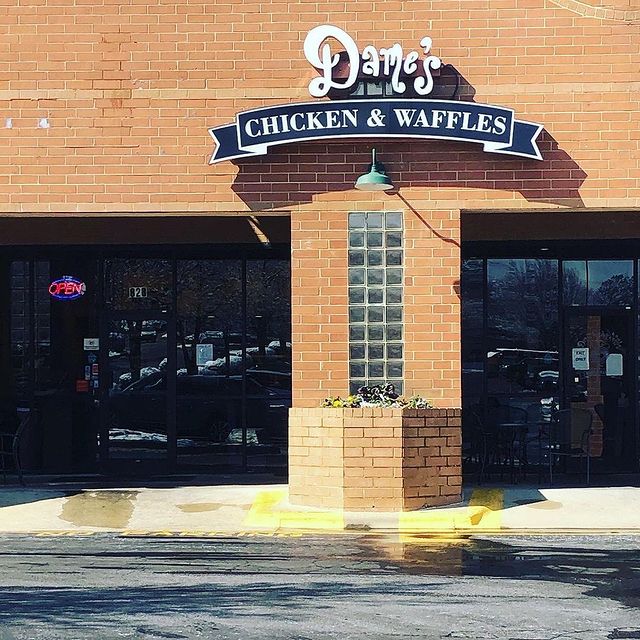 Dame’s Chicken and Waffles